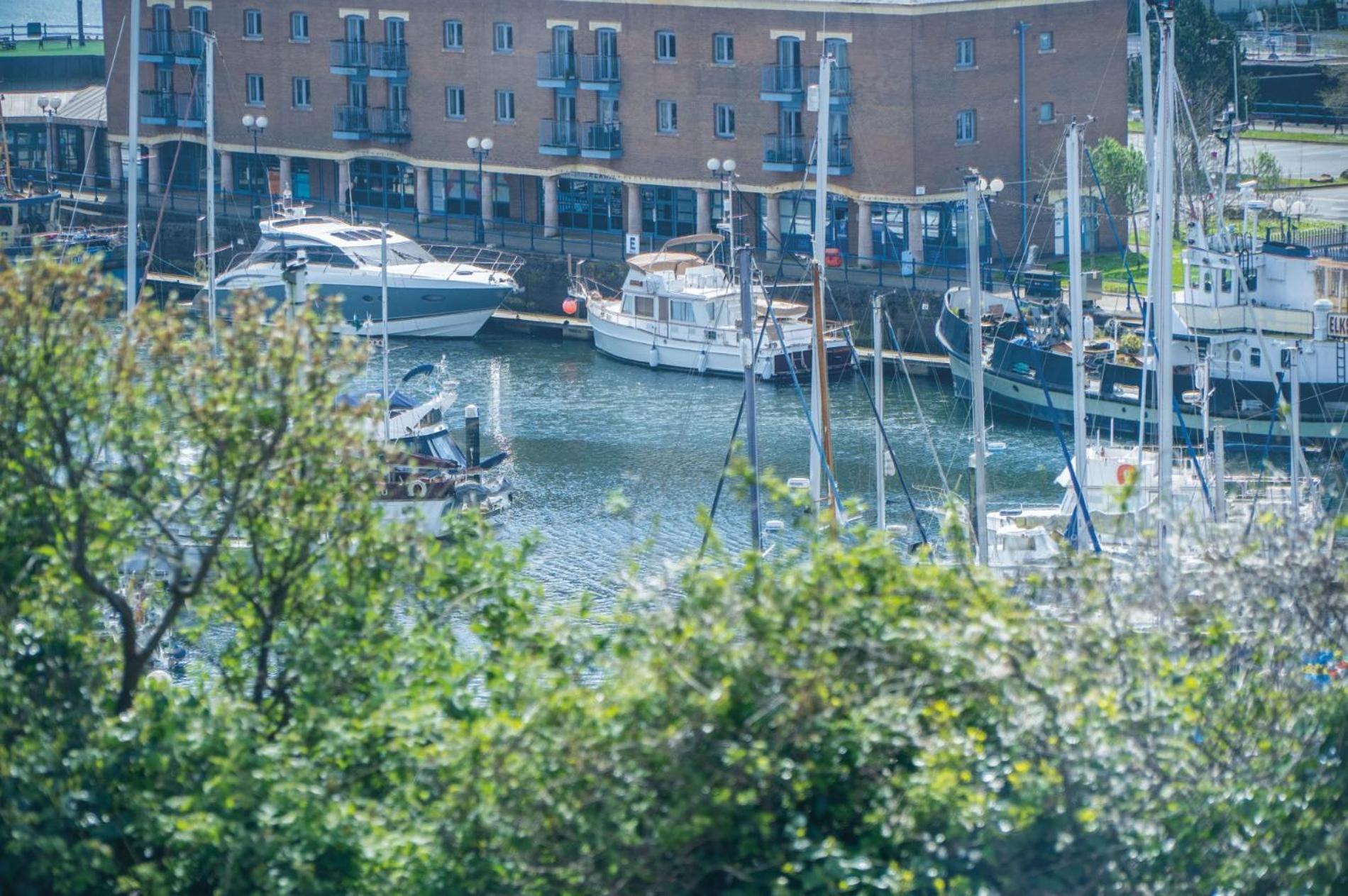 Haven View - 2 Bedroom Apartment - Milford Haven Exterior photo